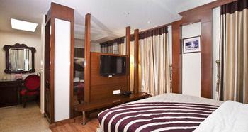 Hotel Oyo Premium Pitampura Nové Dillí Exteriér fotografie